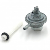 Вакуумный кран 2, 4т. GY6 50-150сс   в бак / крупная резьба Вакуумный кран 2, 4т. GY6 50-150сс   в бак / крупная резьба